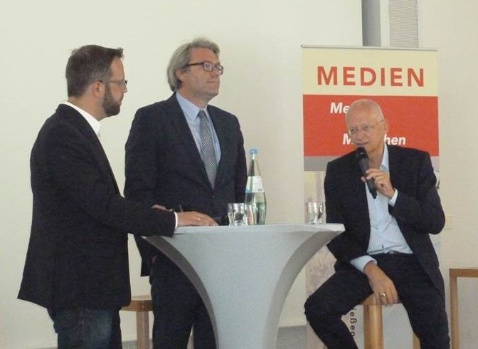  – Thorsten Kabitz, Dr. Marc Jan Eumann und Dr. Jürgen Brautmeier (v.l.). Foto: Sascha Fobbe